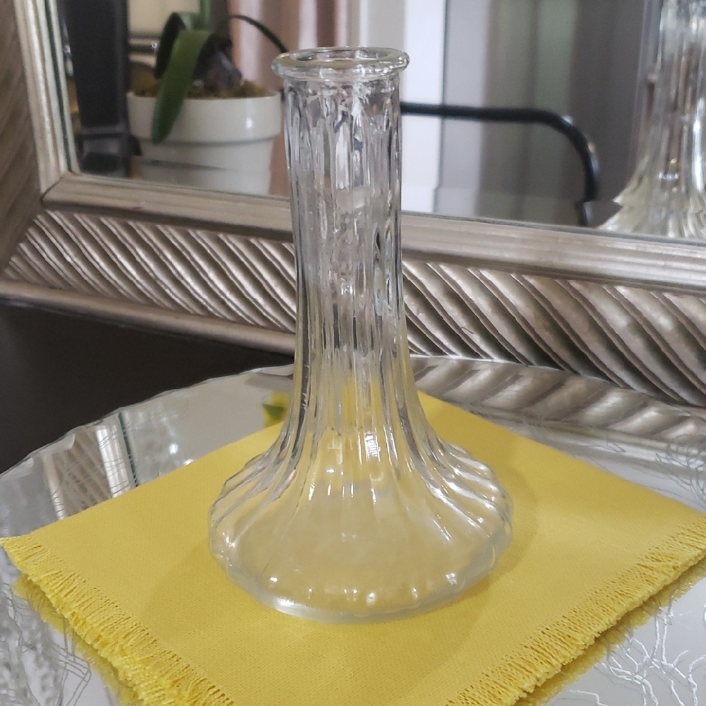 VINTAGE BRODY CO 9289 Flared Base Ridged Bottleneck  Flower Bud vase